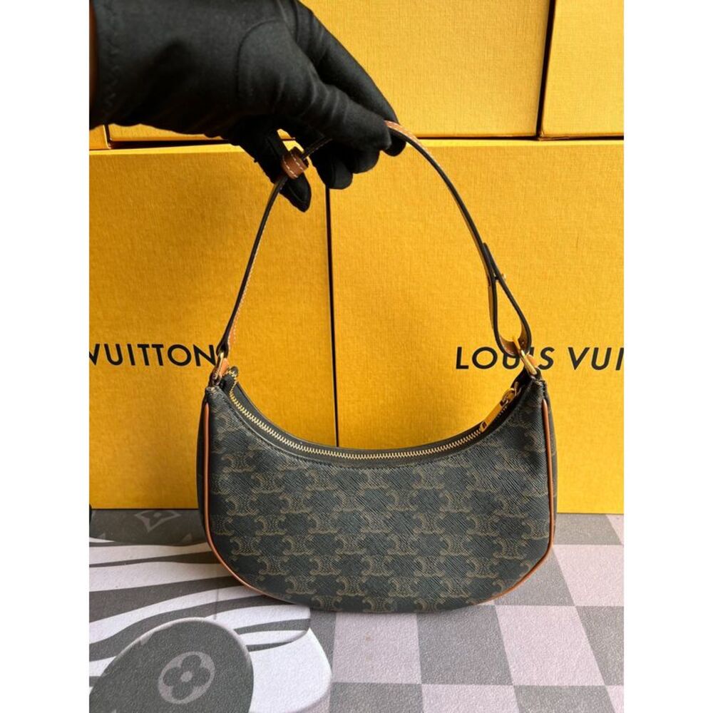 Celine Women Pre-Loved Bag Very Good Condition